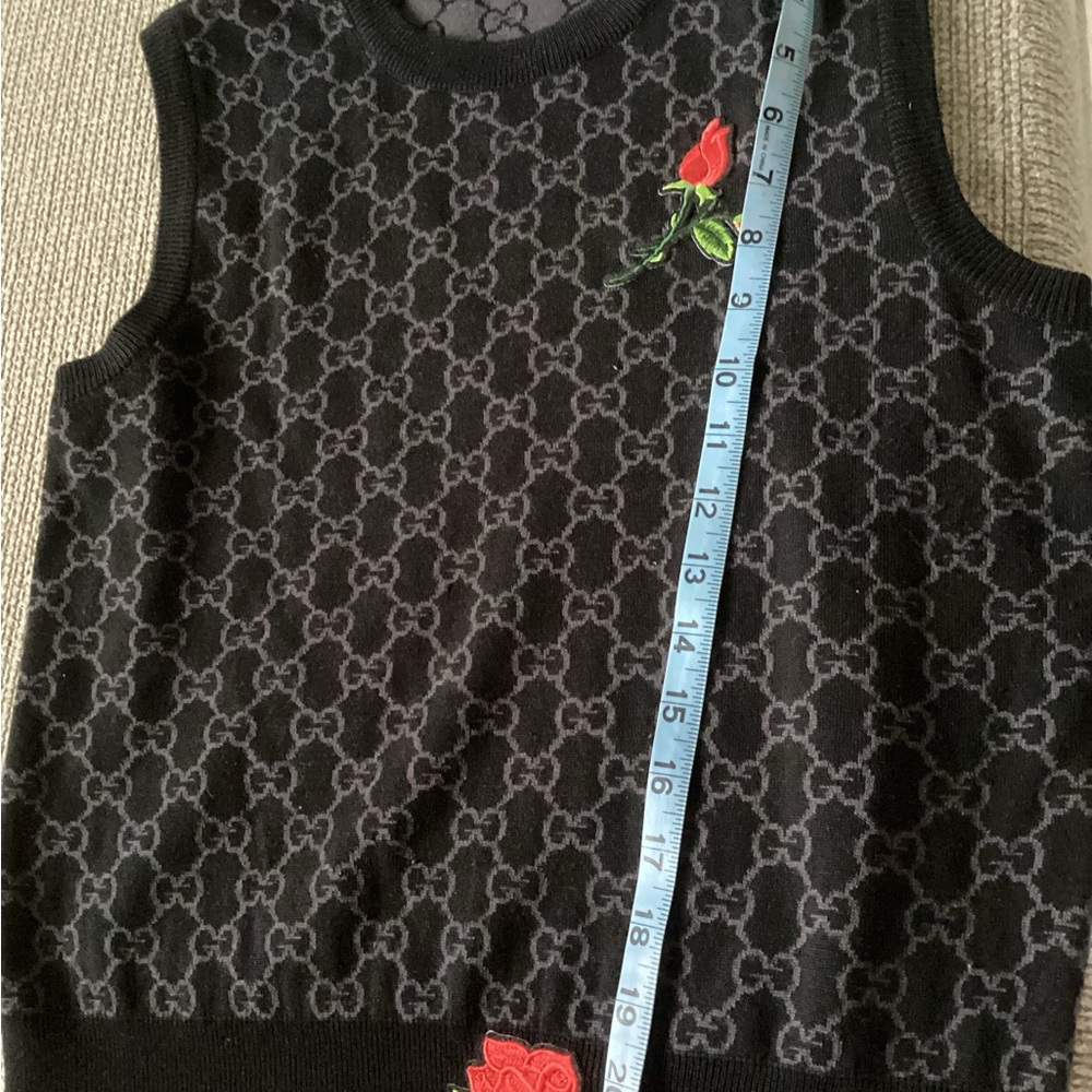 Black and Gray Patterned Sleeveless Top with Rose Embroidery